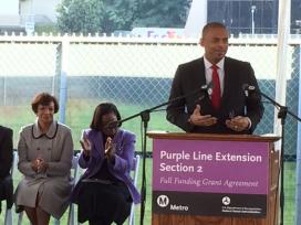 Transportation Secretary Foxx speaks at Los Angeles grant agreement signing