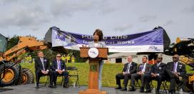 Secretary Chao signs the Purple Line Federal Funding Grant Agreement Secretary Chao signs the Purple Line Federal Funding Grant Agreement